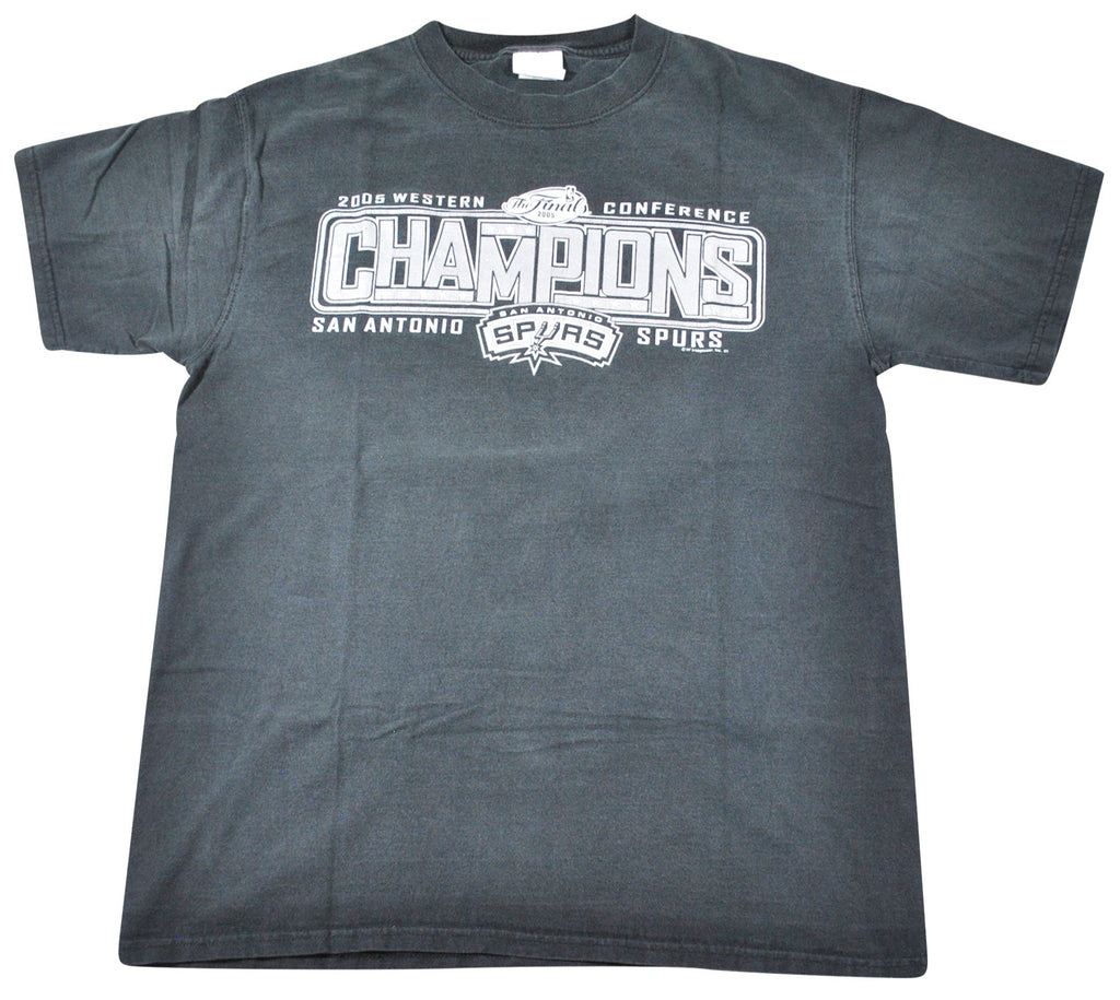 Vintage San Antonio Spurs 2005 NBA Champions Shirt Size Large – Yesterday's  Attic