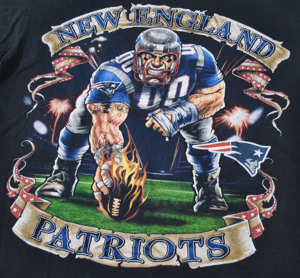 Buy NFL New England Patriots Vintage Scrum Basic T-Shirt, Small Online at  Low Prices in India 
