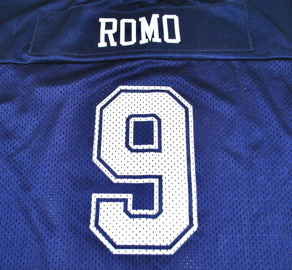 Tony Romo Jersey – Stock Editorial Photo © bellafotosolo #39726369