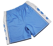 Vintage North Carolina Tar Heels Shorts Size Medium(33-34)