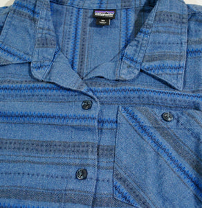 Patagonia Button Shirt Size X-Small