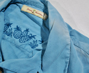 Tommy Bahama Button Shirt Size Medium
