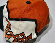Vintage Texas Longhorns Bolt Graffiti Top of The World Snapback