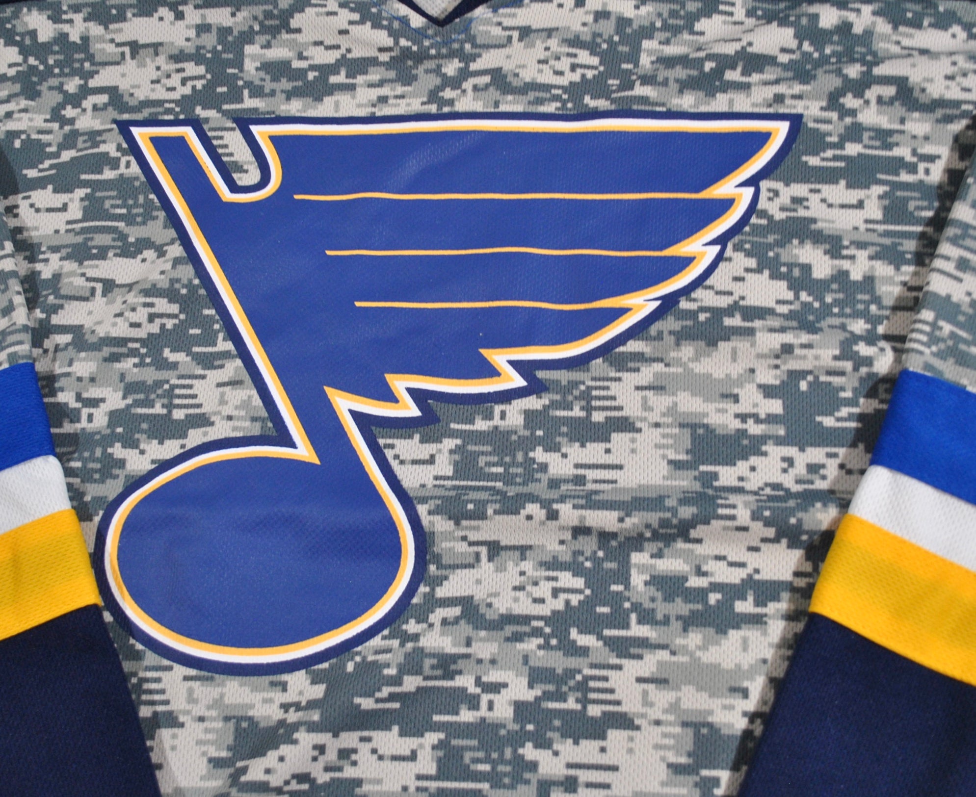 St. Louis Blues Jersey Size X-Large – Yesterday's Attic